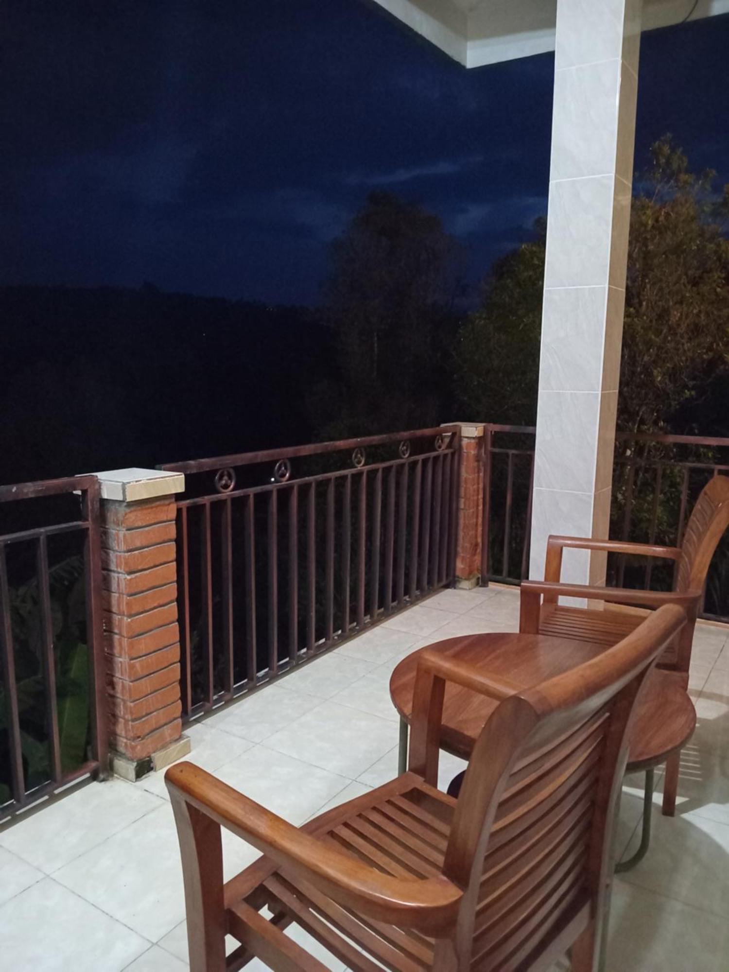 Kanaya Homestay & Warung Heaven Munduk  Luaran gambar